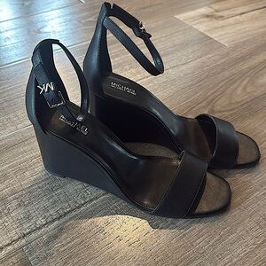 Michael Kors Black leather wedges 9m